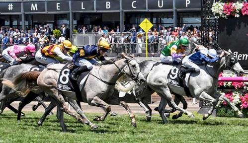 Spring racing carnaval melbourne